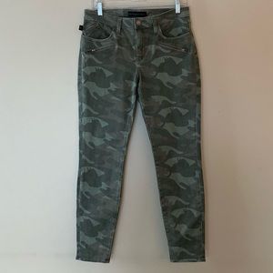 Rock & Republic Skinny Jeans Women's Green Camouflage Mid Rise Size 10M